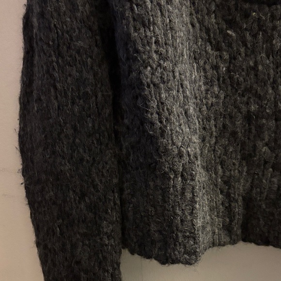 Everlane Charcoal Knit Pullover - Picture 5 of 6